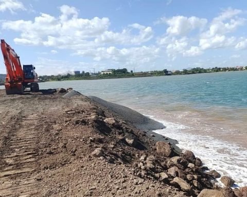 Perluasan pelabuhan jetty di Kabupaten Bantaeng