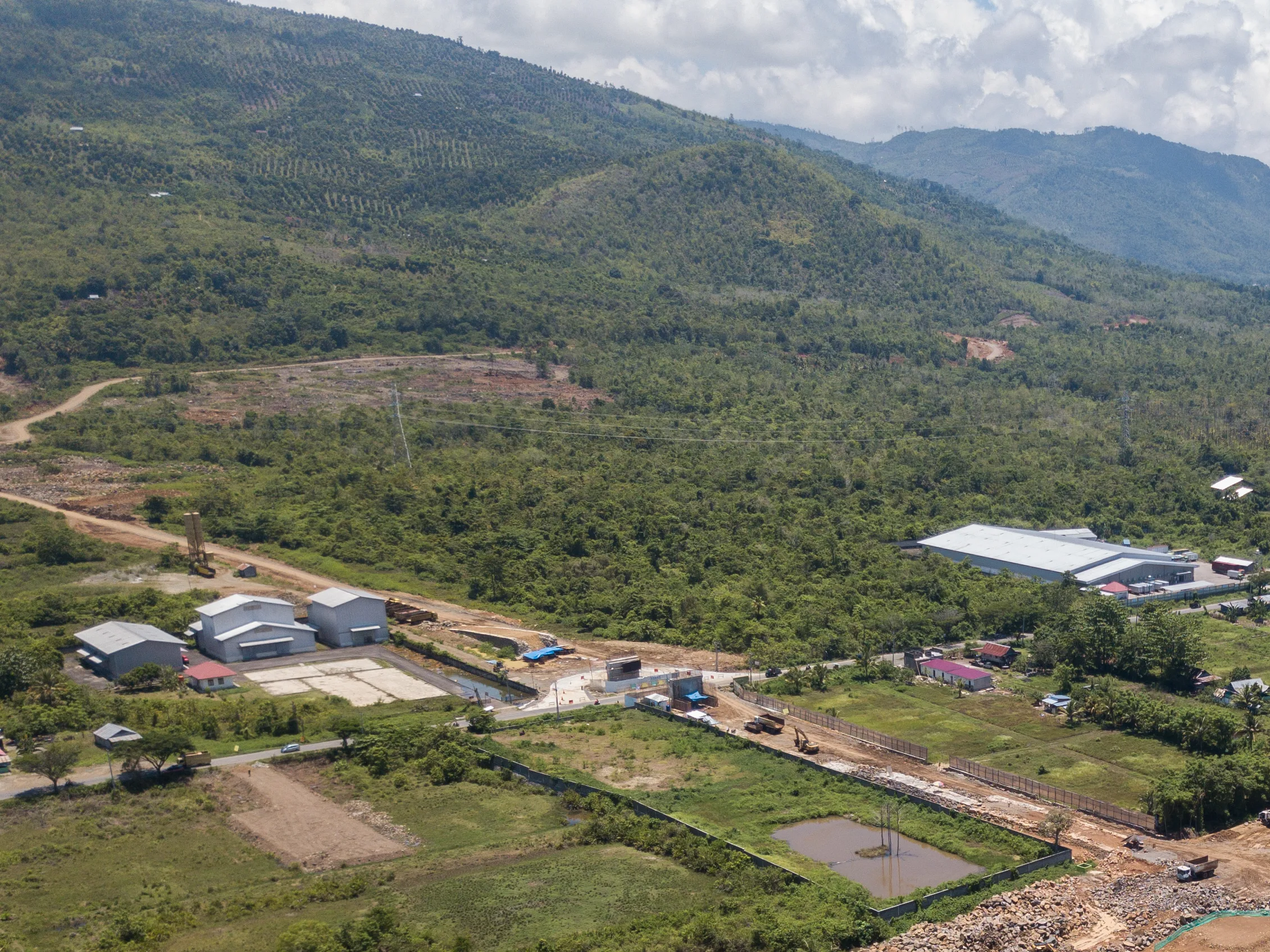 Smelter nikel PT Bumi Mineral Sulawesi di Kecamatan Bua, Kabupaten Luwu/Didit Hariyadi/Bollo.id
