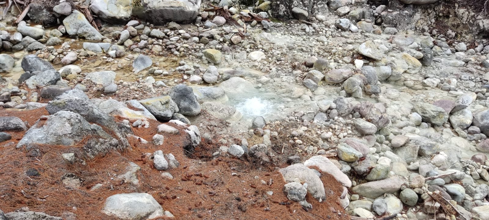 Titik panas bumi di Kecamatan Bittuang, Tana Toraja/JPIK Sulsel.