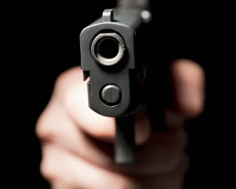 Ilustrasi, menembak/cdn.24.co.za/Bollo.id