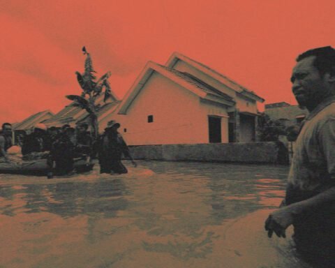 Banjir di Perumnas Antang menjadi bagian hidup warganya/Arfa Zulkarnain dari CI