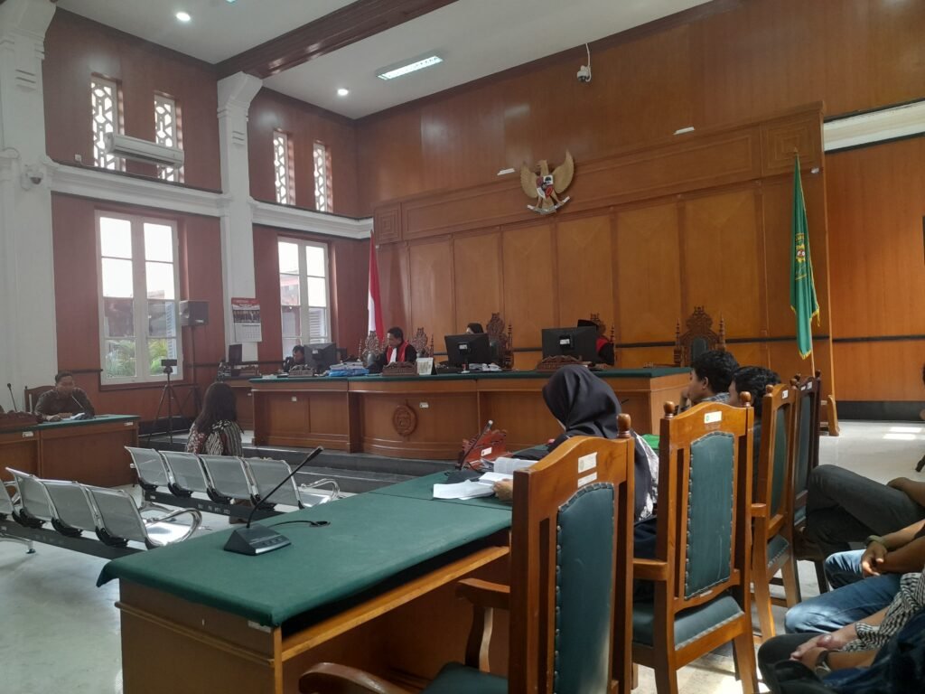 Nabiyla saksi ahli dalam sidang perselisihan hubungan industrial PT Huadi dengan buruh SBIPE Bantaeng di PN Makassar/Foto: Andi Audia Faiza Nazli Irfan/Bollo.id