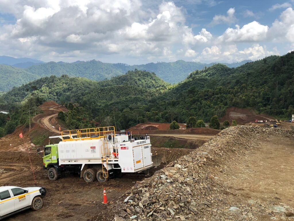 Potret aktivitas alat berat perusahaan Masmindo di kawasan pegunungan Latimojong, Kabupaten Luwu/Foto: Istimewa