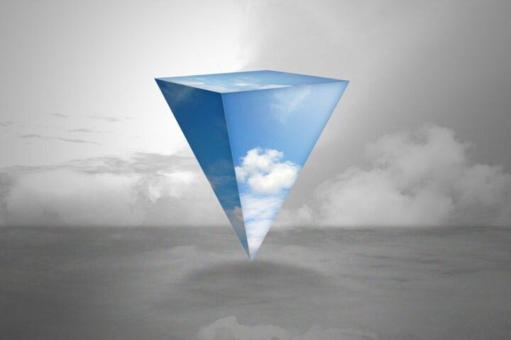 Ilustrasi piramida terbalik/Foto: pixabay